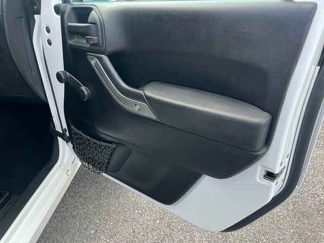 2012 Jeep Wrangler Lifted 2 Door Wrangler Hard Top 4x4 JK - 22998031 - 42