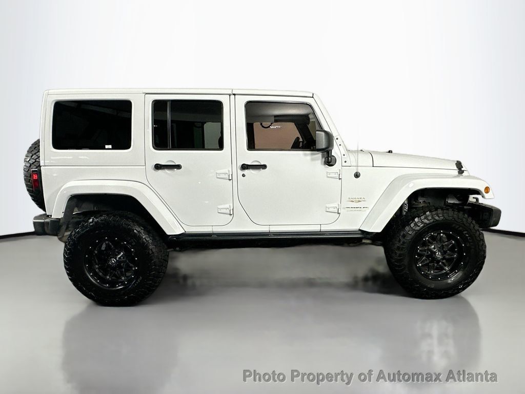 2012 Jeep Wrangler Sahara - 22608007 - 3