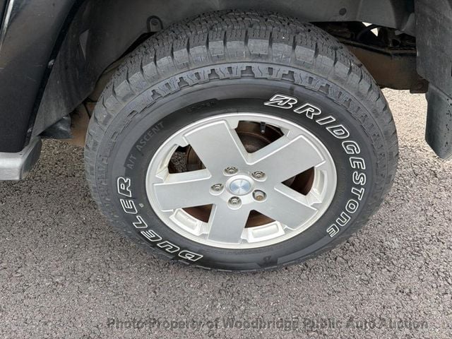 2012 Jeep Wrangler Sahara - 23000025 - 13