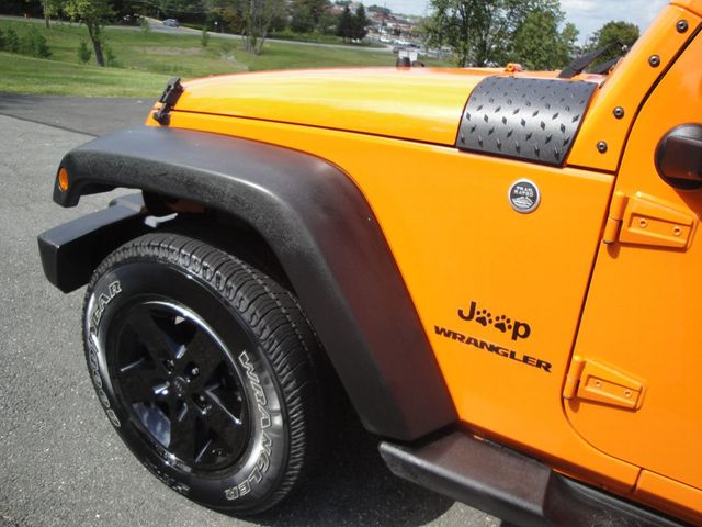 2012 Jeep Wrangler SPORT-PKG, 1-OWNER, LOADED w/HARDTOP, RARE-COLOR, EXTRA-CLEAN  - 22607563 - 45