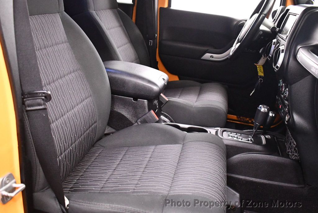 2012 Jeep Wrangler Sahara photo 13