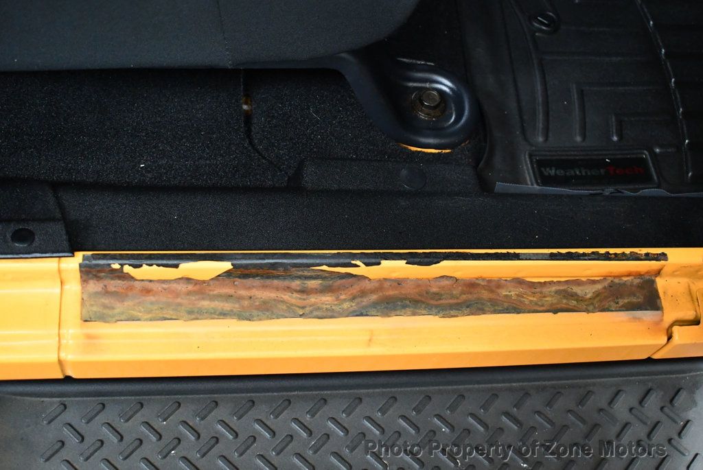 2012 Jeep Wrangler Sahara photo 14