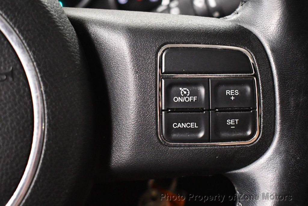 2012 Jeep Wrangler Sahara photo 25