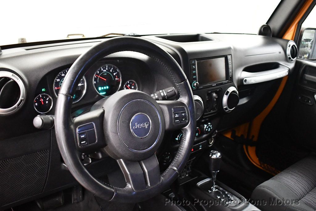 2012 Jeep Wrangler Sahara photo 5