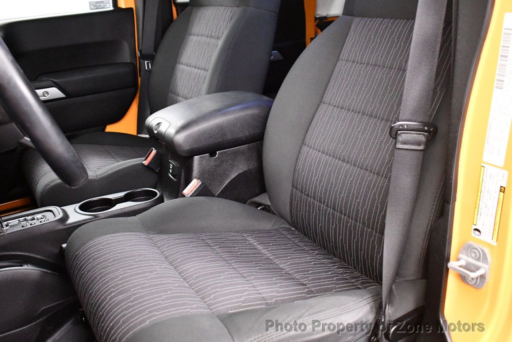 2012 Jeep Wrangler Sahara photo 6