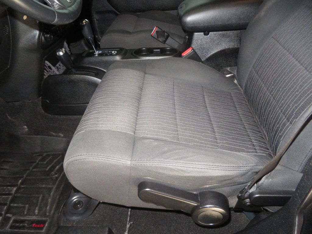 2012 Jeep Wrangler Unlimited 1OWNER AZ JEEP WRANGLER 4DR HARTOP SAHARA EXTRA CLEAN - 22932904 - 18