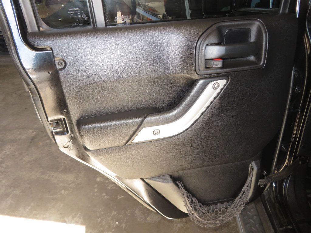 2012 Jeep Wrangler Unlimited 1OWNER AZ JEEP WRANGLER 4DR HARTOP SAHARA EXTRA CLEAN - 22932904 - 20