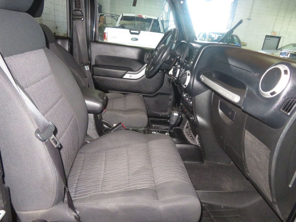 2012 Jeep Wrangler Unlimited 1OWNER AZ JEEP WRANGLER 4DR HARTOP SAHARA EXTRA CLEAN - 22932904 - 31
