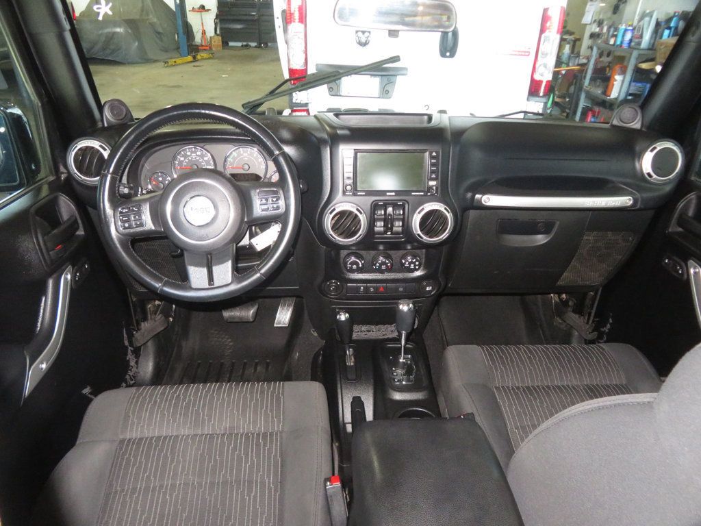 2012 Jeep Wrangler Unlimited 1OWNER AZ JEEP WRANGLER 4DR HARTOP SAHARA EXTRA CLEAN - 22932904 - 37