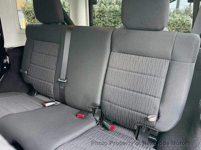 2012 Jeep Wrangler Unlimited 2012 JEEP WRANGLER UNLIMITED SAHARA 4WD SERVICED 615-730-9991 - 22978018 - 17