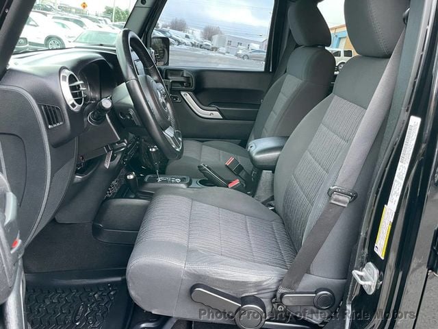 2012 Jeep Wrangler Unlimited 2012 JEEP WRANGLER UNLIMITED SAHARA 4WD SERVICED 615-730-9991 - 22978018 - 8