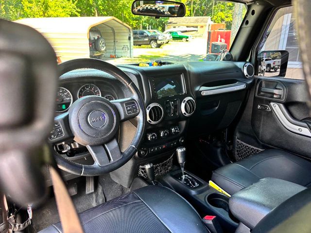 2012 Jeep Wrangler Unlimited 4WD 4dr Sahara - 22888604 - 16