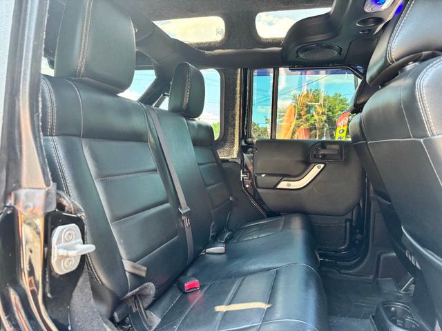 2012 Jeep Wrangler Unlimited 4WD 4dr Sahara - 22888604 - 17