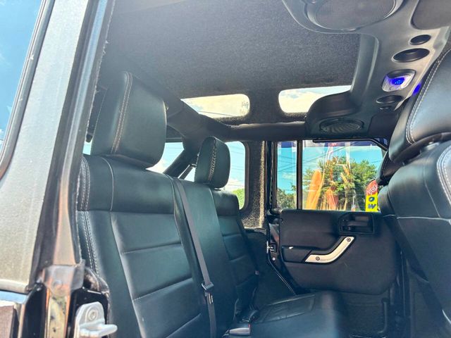 2012 Jeep Wrangler Unlimited 4WD 4dr Sahara - 22888604 - 18