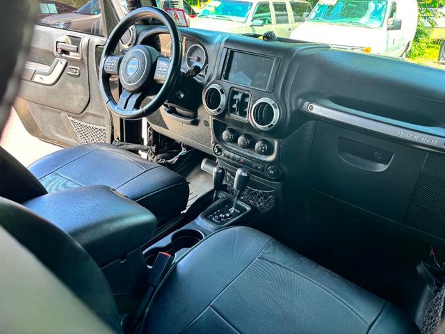 2012 Jeep Wrangler Unlimited 4WD 4dr Sahara - 22888604 - 19