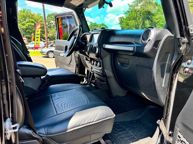 2012 Jeep Wrangler Unlimited 4WD 4dr Sahara - 22888604 - 20