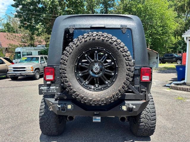 2012 Jeep Wrangler Unlimited 4WD 4dr Sahara - 22888604 - 6