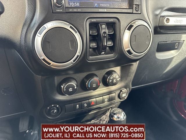 2012 Jeep Wrangler Unlimited 4WD 4dr Sahara - 22675338 - 36