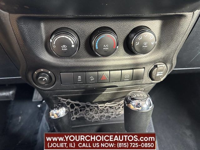 2012 Jeep Wrangler Unlimited 4WD 4dr Sahara - 22675338 - 37