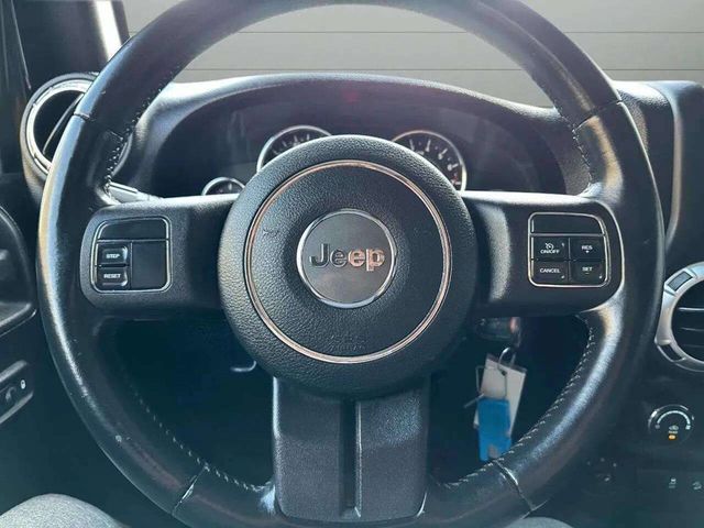 2012 Jeep Wrangler Unlimited 4WD 4dr Sahara - 22998920 - 27