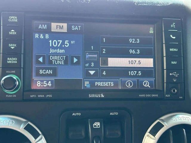 2012 Jeep Wrangler Unlimited 4WD 4dr Sahara - 22998920 - 33