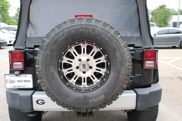 2012 Jeep Wrangler Unlimited 4WD 4dr Sahara - 23023596 - 24