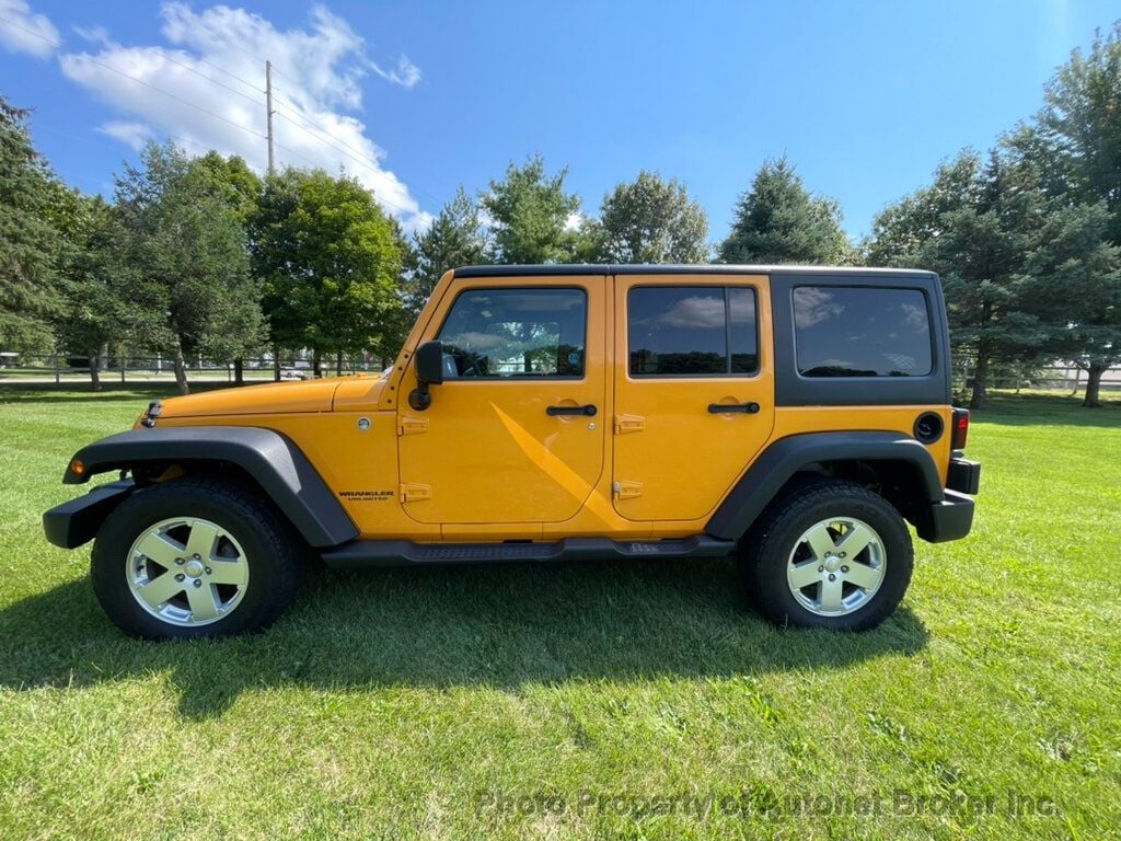 2012 Jeep Wrangler Unlimited Sahara photo 36