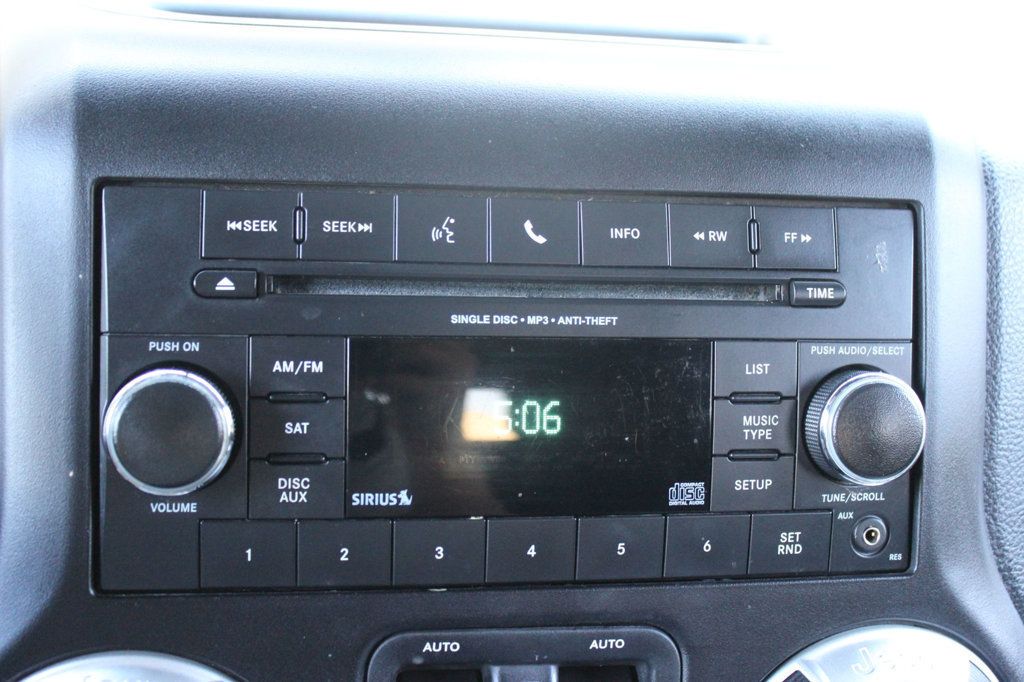 2012 Jeep Wrangler Unlimited 4WD 4dr Sahara - 23092310 - 13