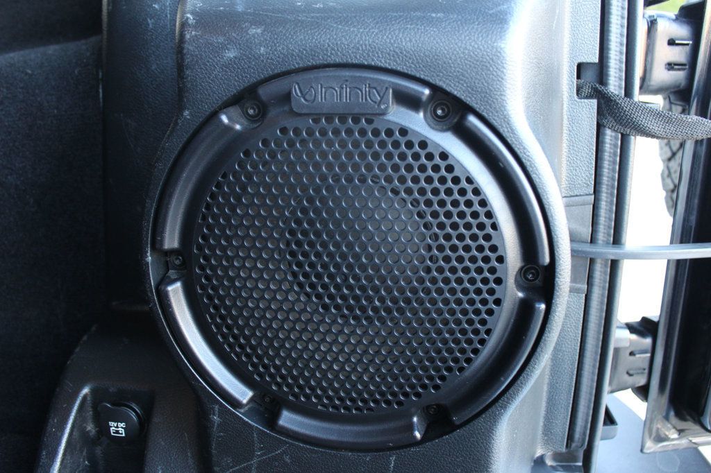 2012 Jeep Wrangler Unlimited 4WD 4dr Sahara - 23092310 - 15