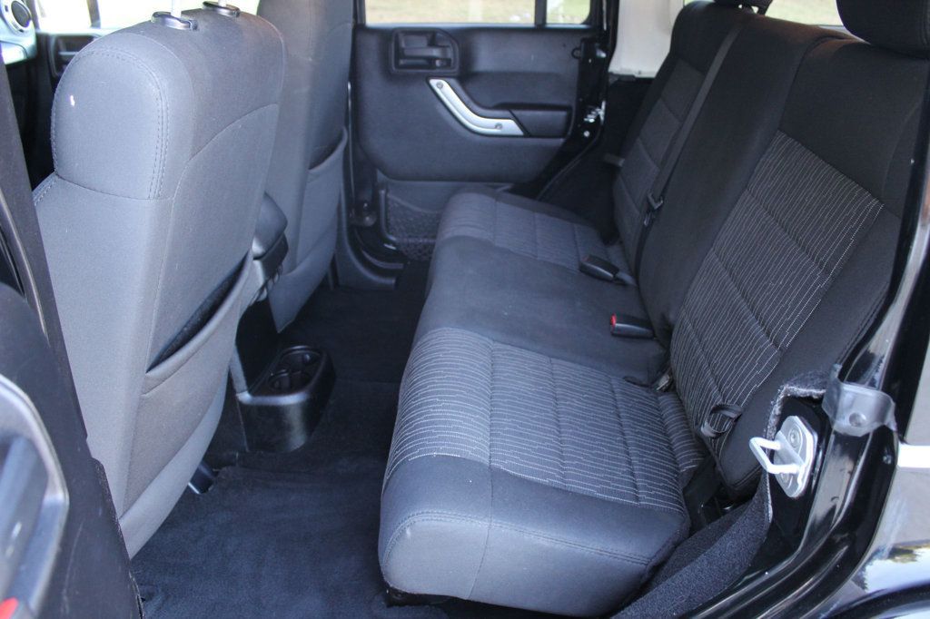 2012 Jeep Wrangler Unlimited 4WD 4dr Sahara - 23092310 - 23