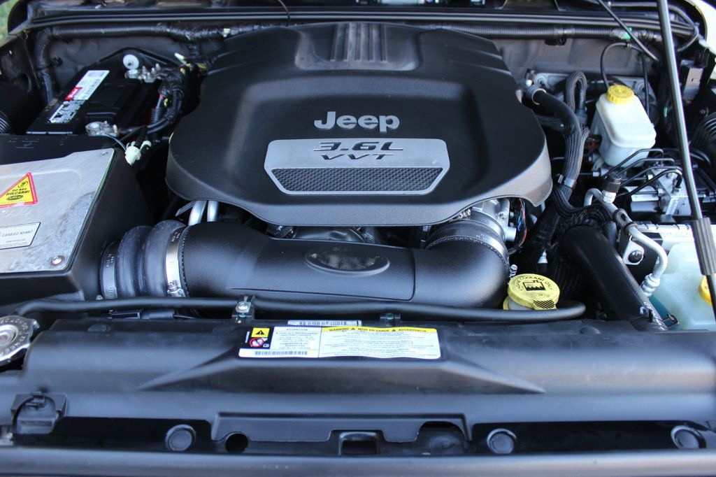 2012 Jeep Wrangler Unlimited 4WD 4dr Sahara - 23092310 - 27