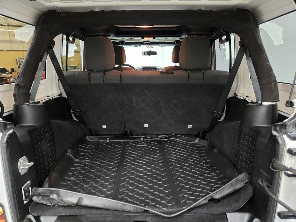 2012 Jeep Wrangler Unlimited 4WD 4dr Sport - 22900484 - 10