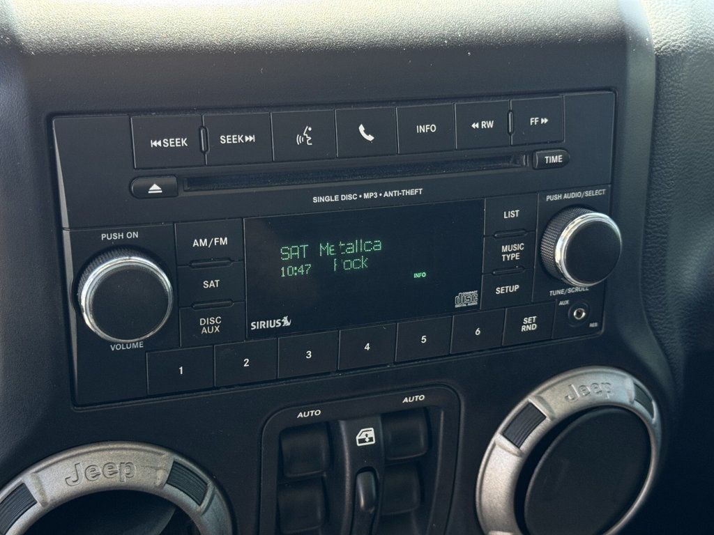 2012 Jeep Wrangler Unlimited 4WD 4dr Sport - 22934163 - 13