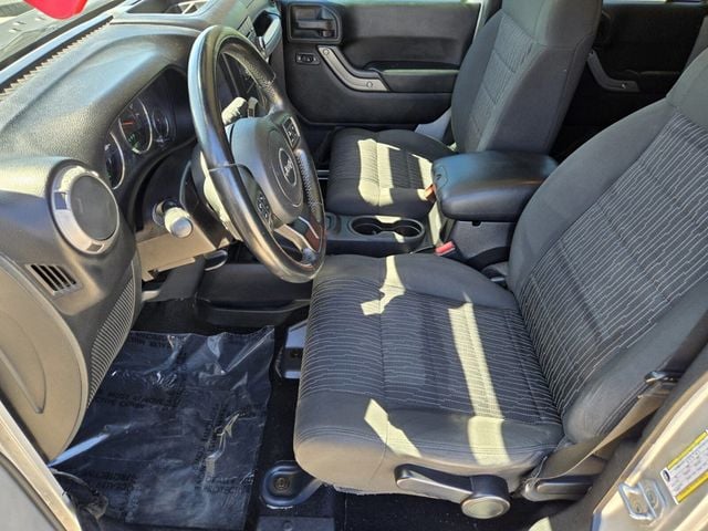 2012 Jeep Wrangler Unlimited 4WD 4dr Sport - 22934163 - 5