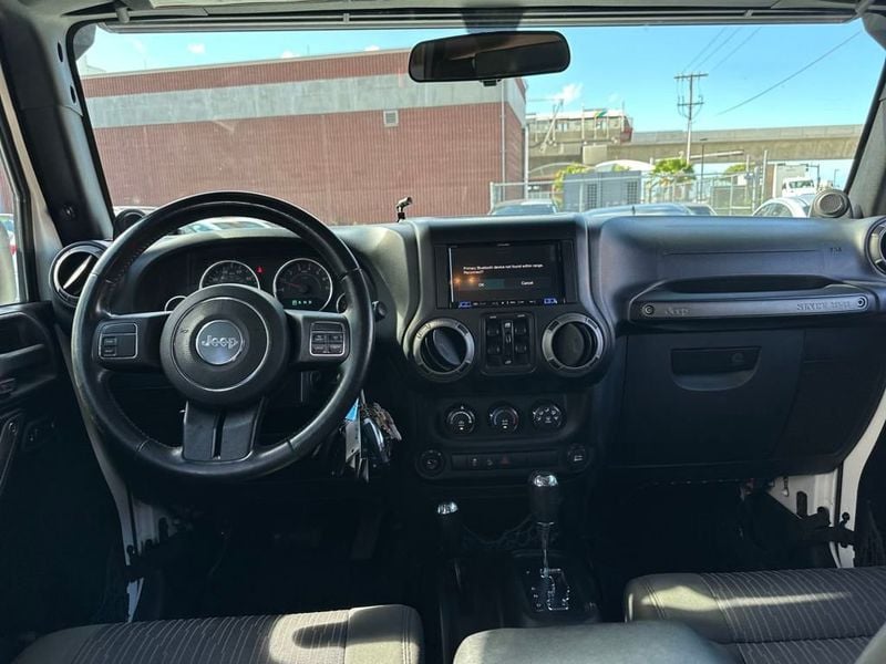 2012 Jeep Wrangler Unlimited Sport photo 12