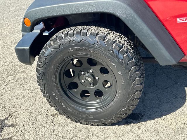 2012 Jeep Wrangler Unlimited 4WD 4dr Sport - 22973950 - 11