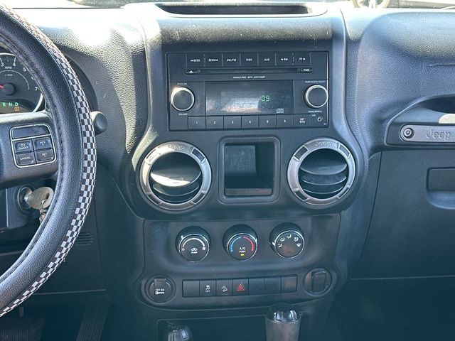 2012 Jeep Wrangler Unlimited 4WD 4dr Sport - 22973950 - 15