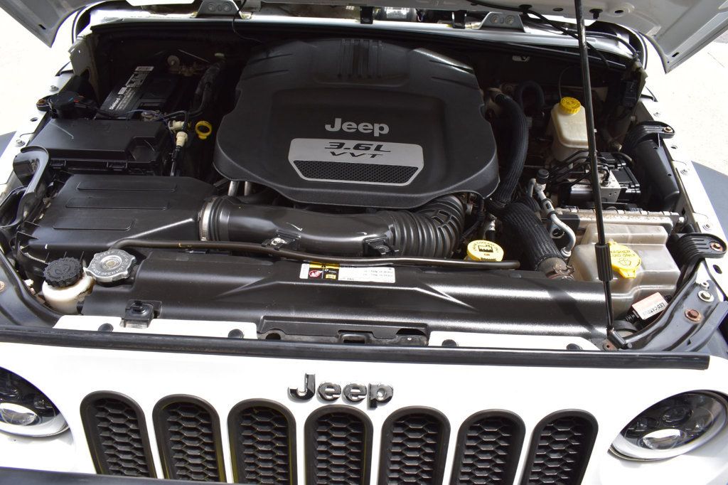 2012 Jeep Wrangler Unlimited Sport photo 12