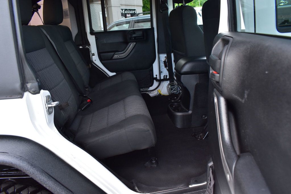 2012 Jeep Wrangler Unlimited Sport photo 22