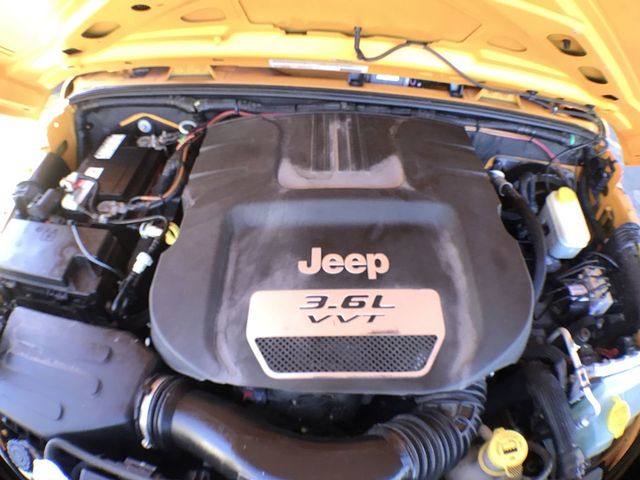 2012 Jeep Wrangler Unlimited 4WD 4dr Sport - 22637343 - 10