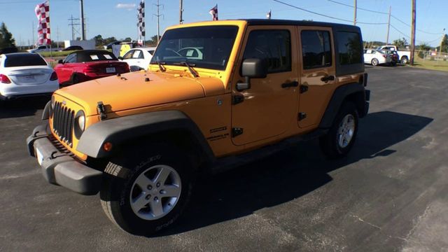 2012 Jeep Wrangler Unlimited 4WD 4dr Sport - 22637343 - 3