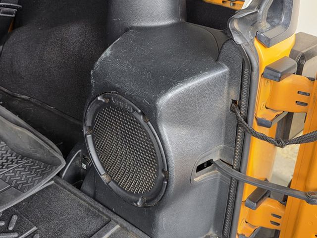 2012 Jeep Wrangler Unlimited 4WD 4dr Sport - 23044802 - 10