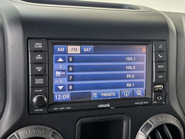 2012 Jeep Wrangler Unlimited 4WD 4dr Sport - 23044802 - 14