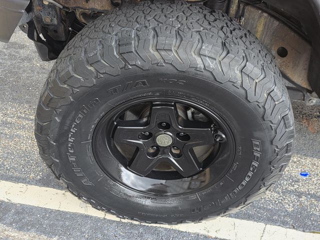 2012 Jeep Wrangler Unlimited 4WD 4dr Sport - 23044802 - 26