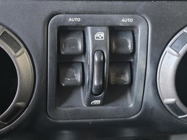 2012 Jeep Wrangler Unlimited 4WD 4dr Sport - 23078833 - 14