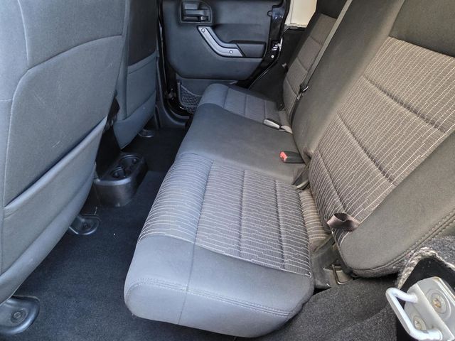 2012 Jeep Wrangler Unlimited 4WD 4dr Sport - 23078833 - 8