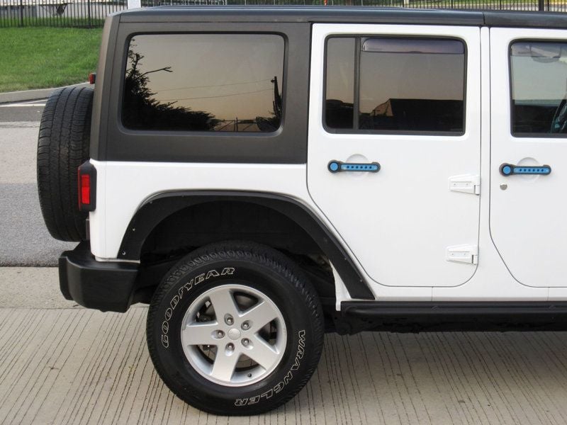 2012 Jeep Wrangler Unlimited Sport photo 11