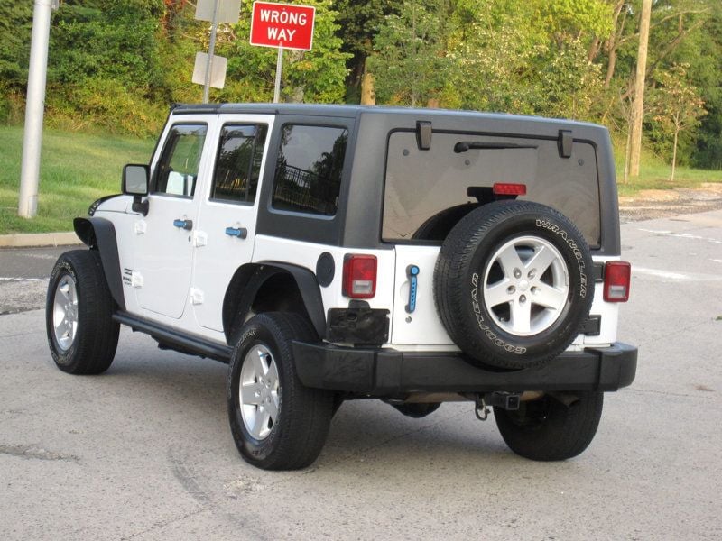 2012 Jeep Wrangler Unlimited Sport photo 12