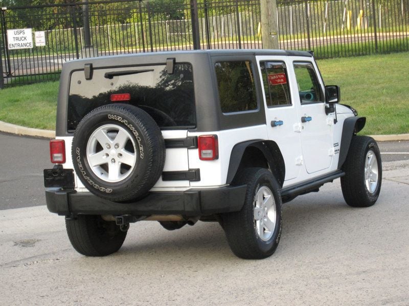 2012 Jeep Wrangler Unlimited Sport photo 13