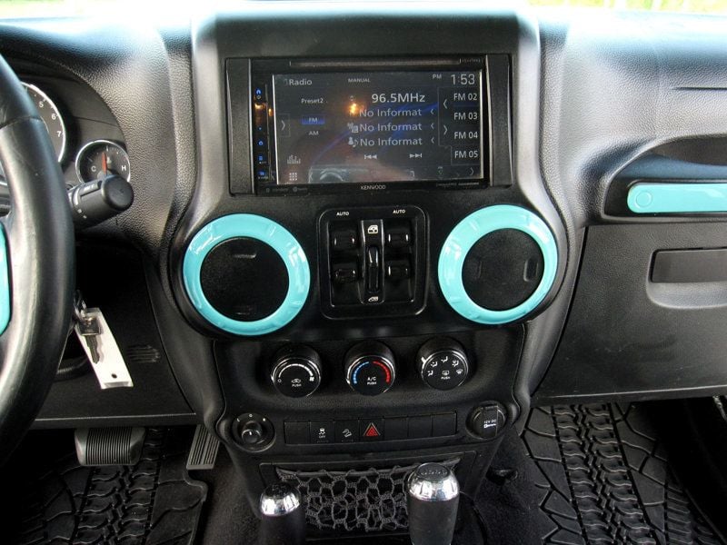 2012 Jeep Wrangler Unlimited Sport photo 21